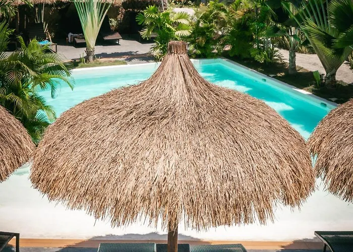 Secret Paradise *