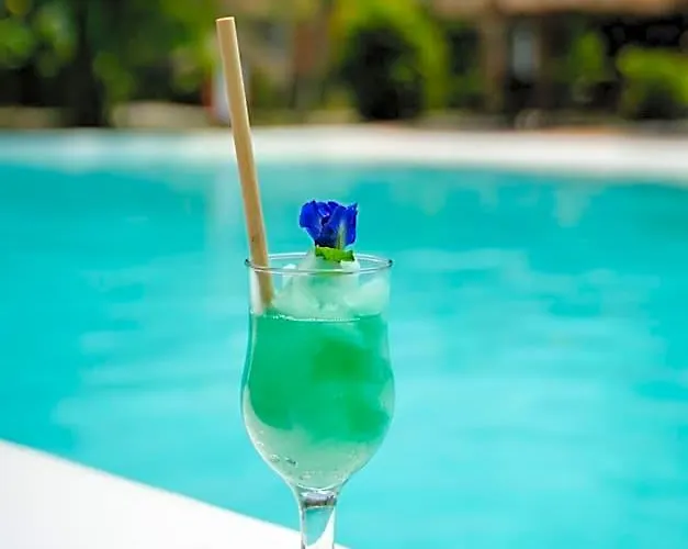 Hotel Secret Paradise *